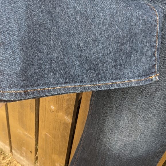 Old Navy Plus Size Flare Jeans Sz. 24W - Picture 4 of 6